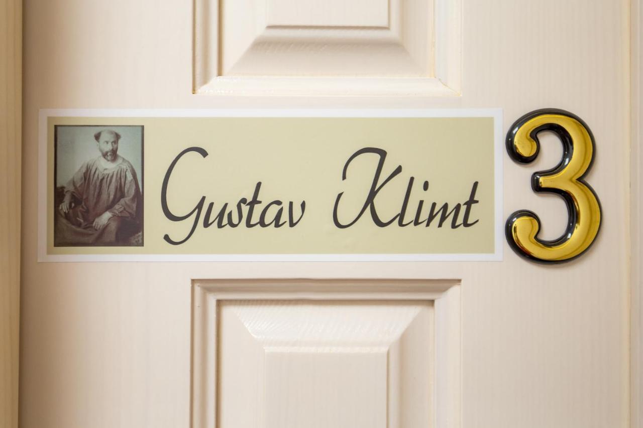 Art Teatro - Gustav Klimt Apartment Рийека Екстериор снимка