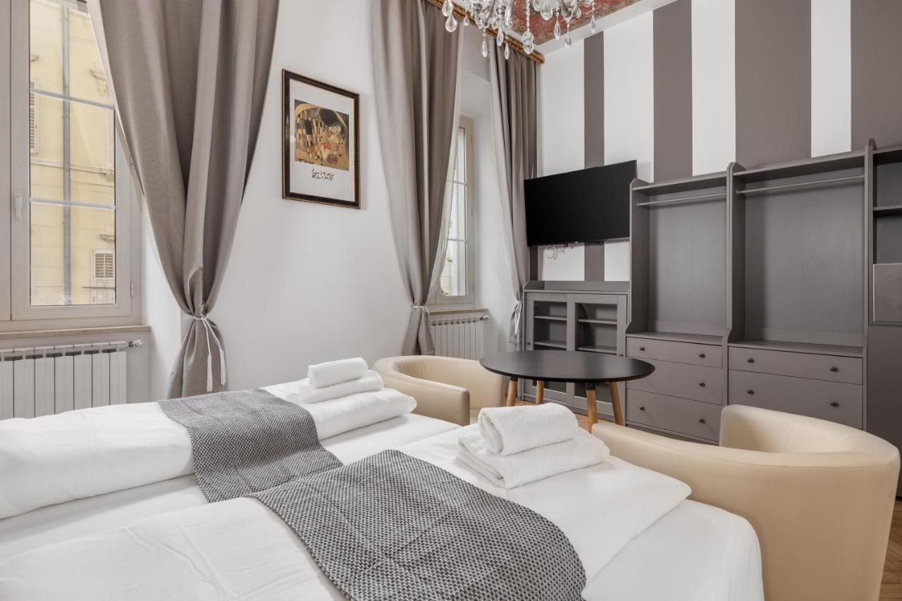Art Teatro - Gustav Klimt Apartment Рийека Екстериор снимка